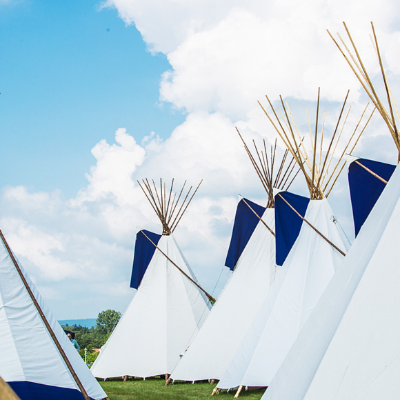 mega-tipi-equipment-baustein-01